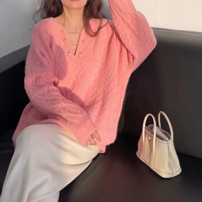 Женский свитер с V-образным вырезом длинным рукавом