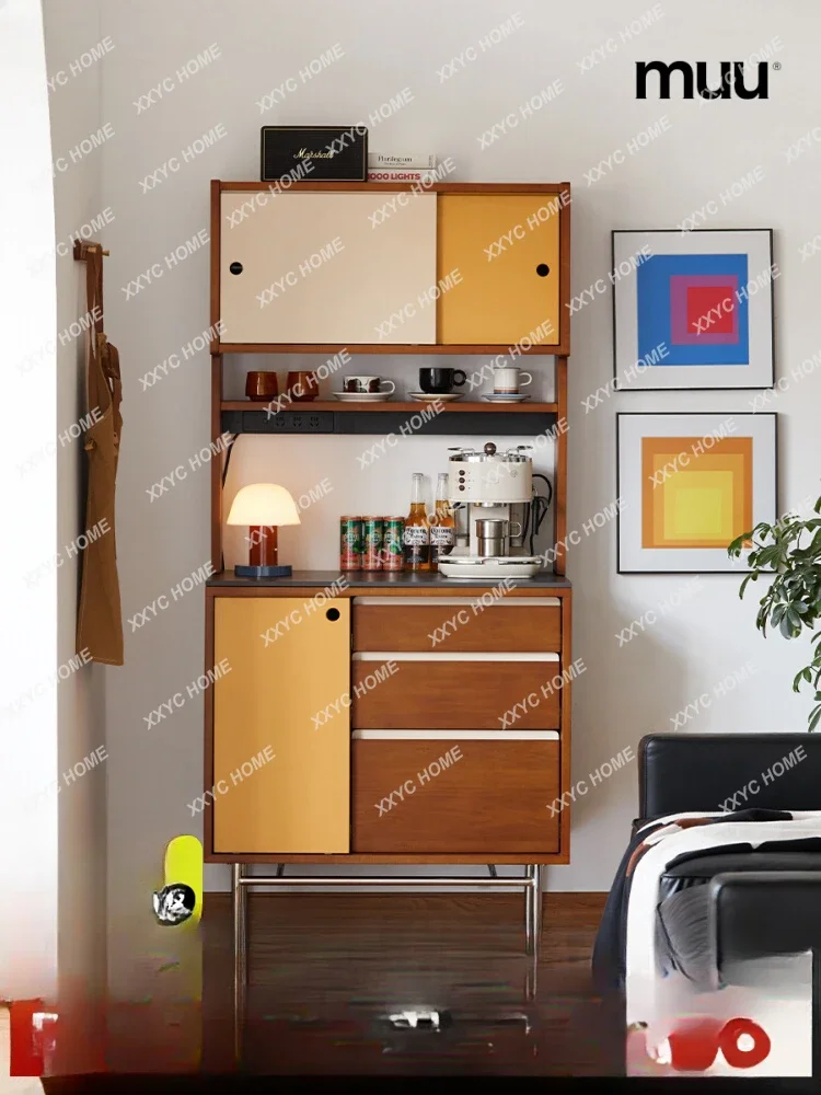 Ретро обеденный боковой шкаф у стены для хранения вещей узкий простой чайный