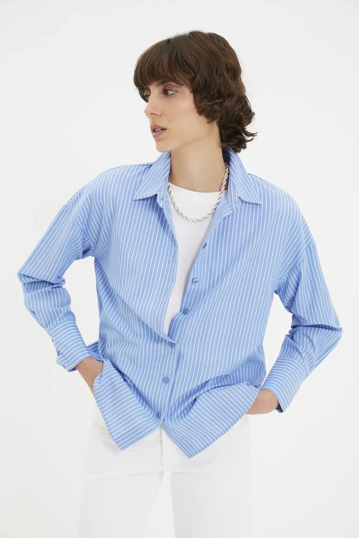 

Trendyol Button Shirt TWOAW22GO1101