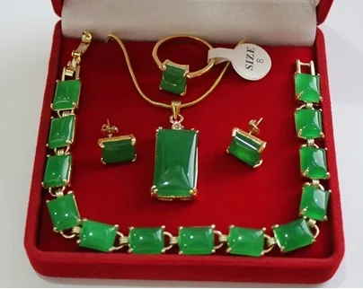 

new! nice green jades bracelet earrings ring & pendant set