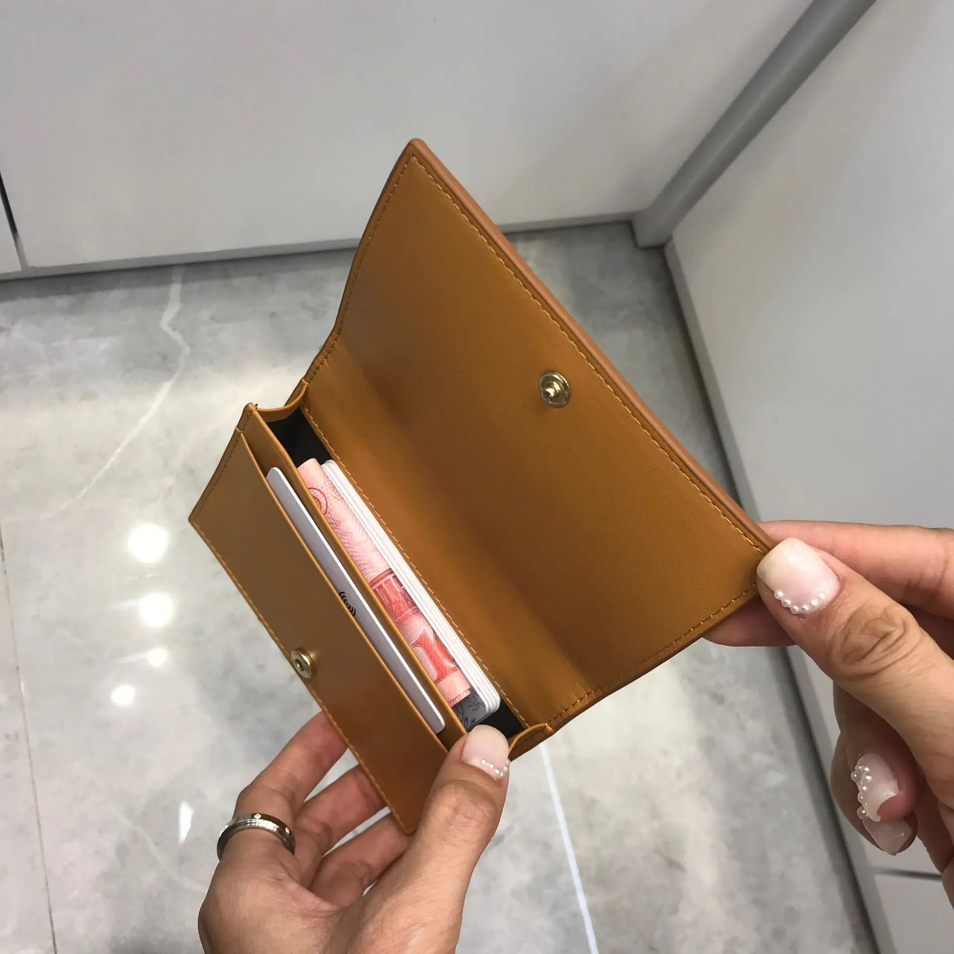 Ladies Fashion Versatile Card Holder Lipstick Portable Small Card Holder Sheepskin Braided Flip Change Business Card Holder