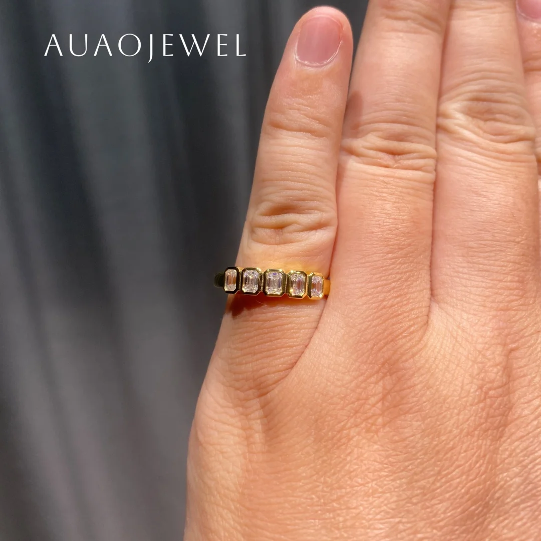 Обручальное кольцо с изумрудной огранкой x мм 18K 9K 14K