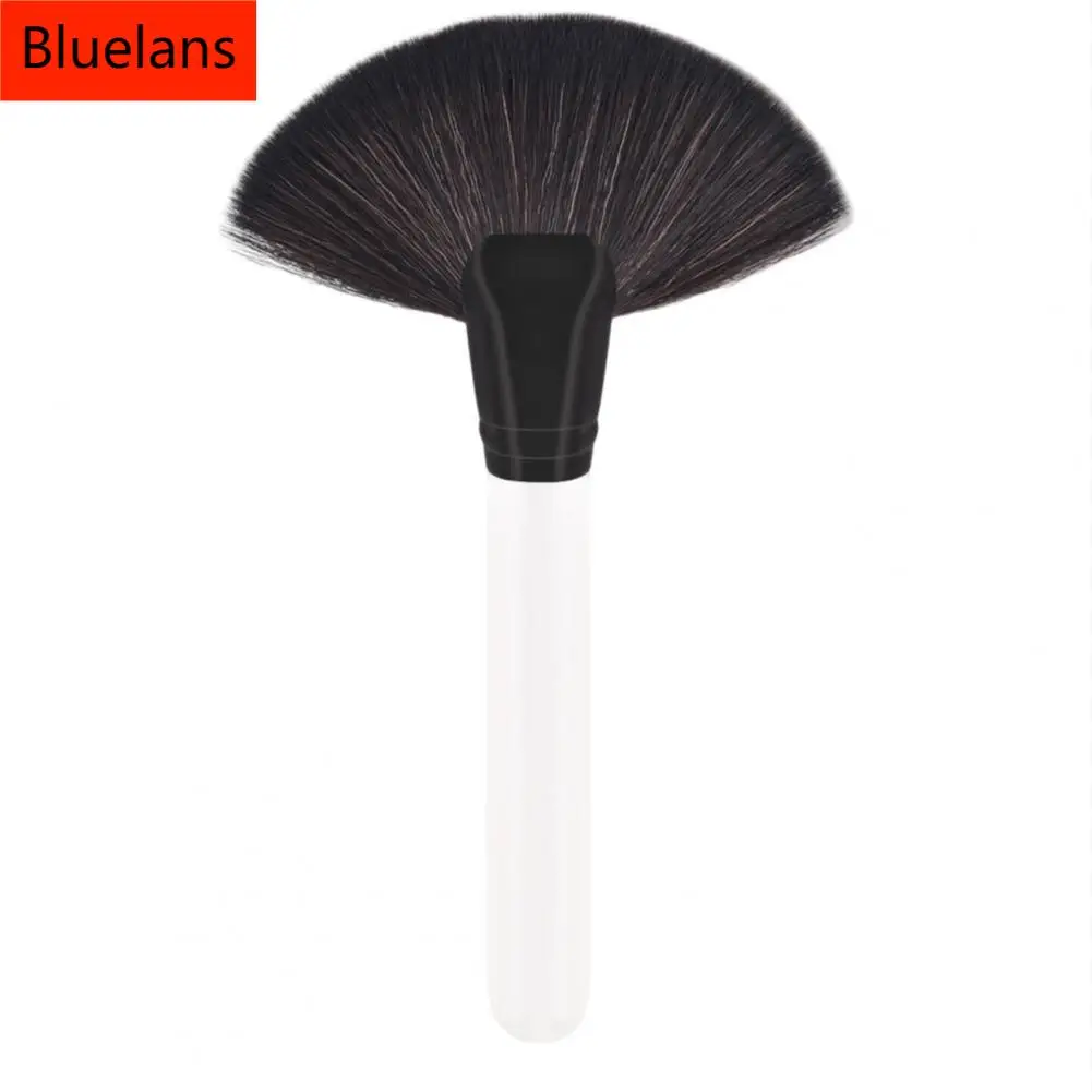 

Makeup Brush Wooded Handle Ergonomic Nylon Bristles Grip Comfortable Applying Powder Single Large Soft Dense Face Loose Powder B