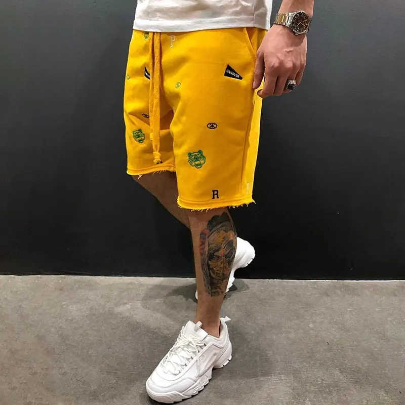 

2023 New Summer Men Shorts Relaxed Fit Breeches Bermuda Casual Short Pants Man Street Fashion Embroidered graphic hip hop Shorts