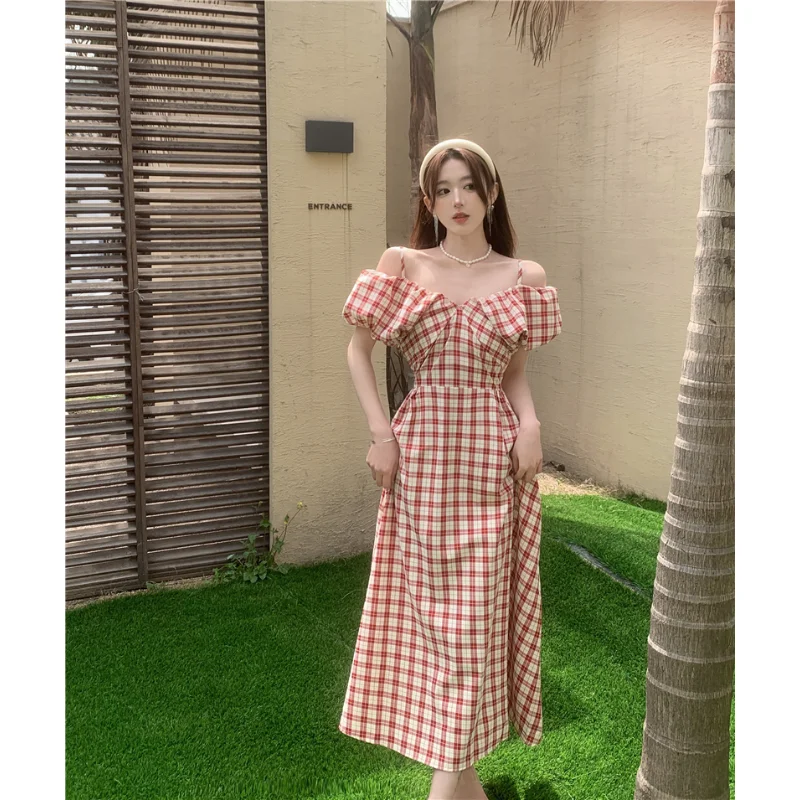 

Платье в клетку с V-образным вырезом и рукавами-фонариками