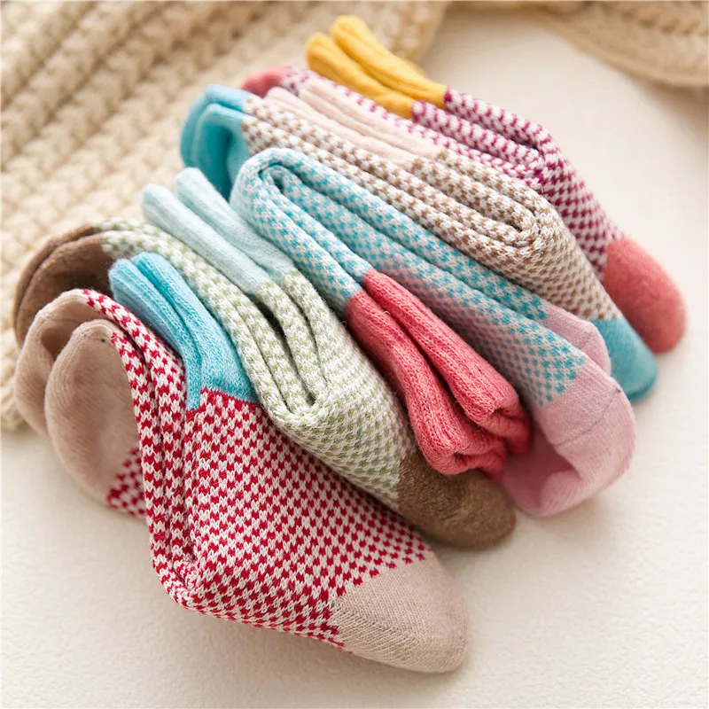 5 Pairs Wool Socks Winter and Autumn Super Thick Warm Cashmere Snow Harajuku Star Women Casual Socks