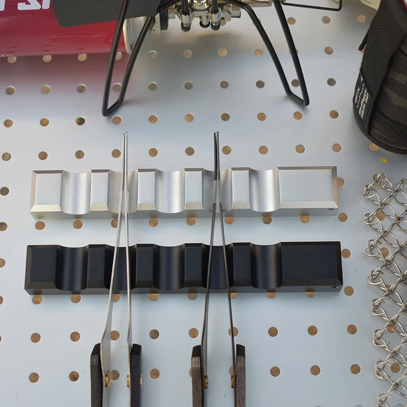 Противоскользящая металлическая стойка для палочек еды