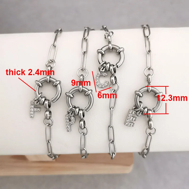 QMHJE Начальный браслет с подвесками из нержавеющей стали и кубического циркония