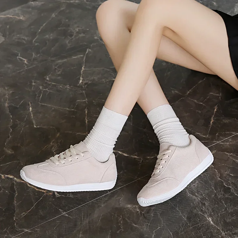 Женские кроссовки дышащая Классическая Повседневная обувь теннисные Новая