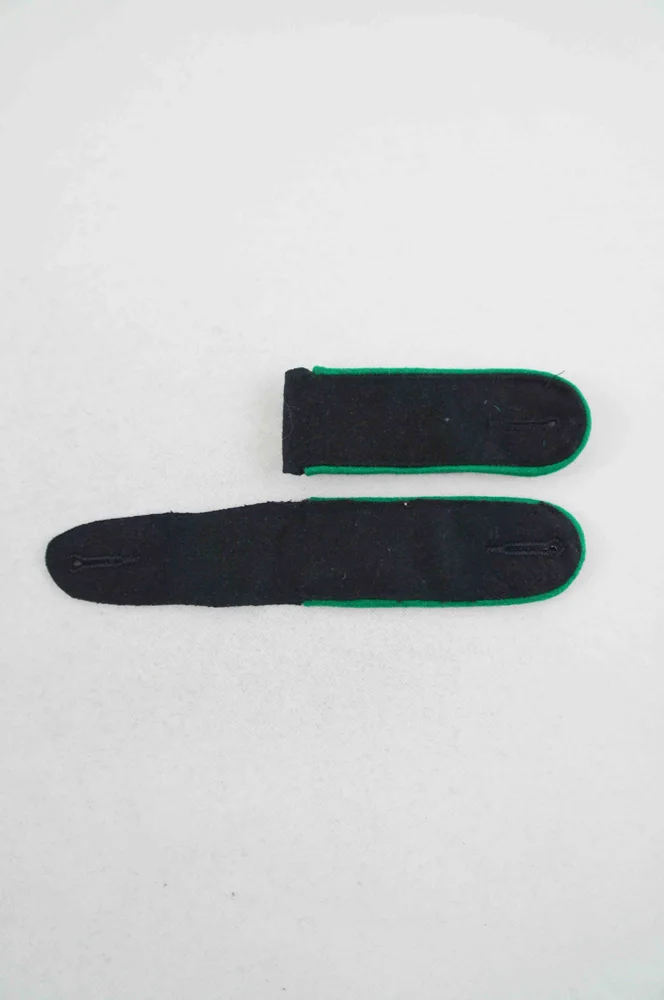 

GISE-046 WWII German Elite Panzergrenadier EM Shoulder Boards
