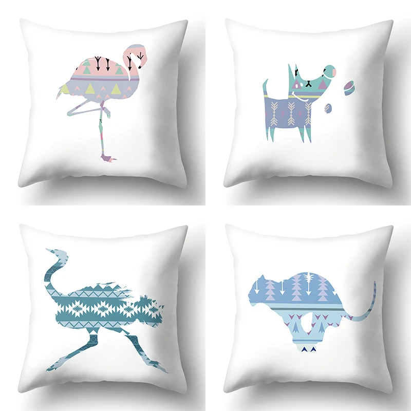 

Наволочка в виде абстрактных животных, 45x45 см