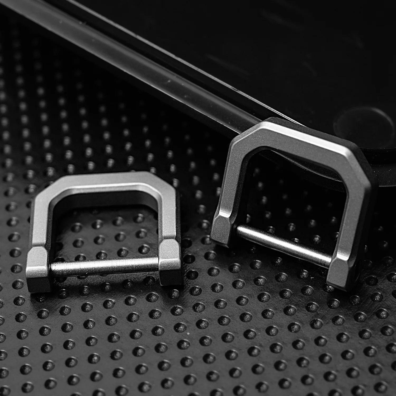 1 шт. автомобильный брелок в форме подковы из титанового сплава