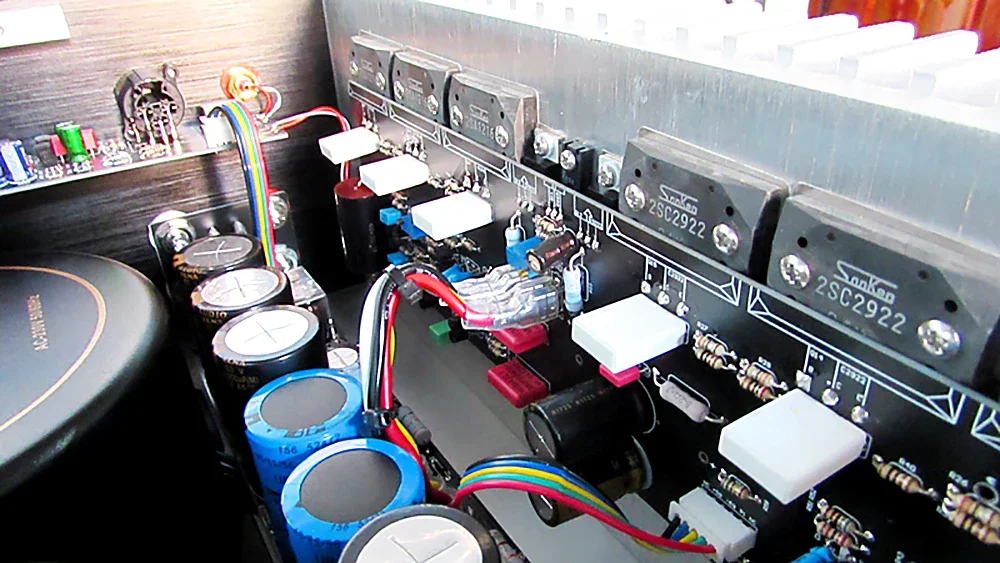 Реплика Sunbuck 350 Вт + 2 0 Swiss Goldmund Telos 600