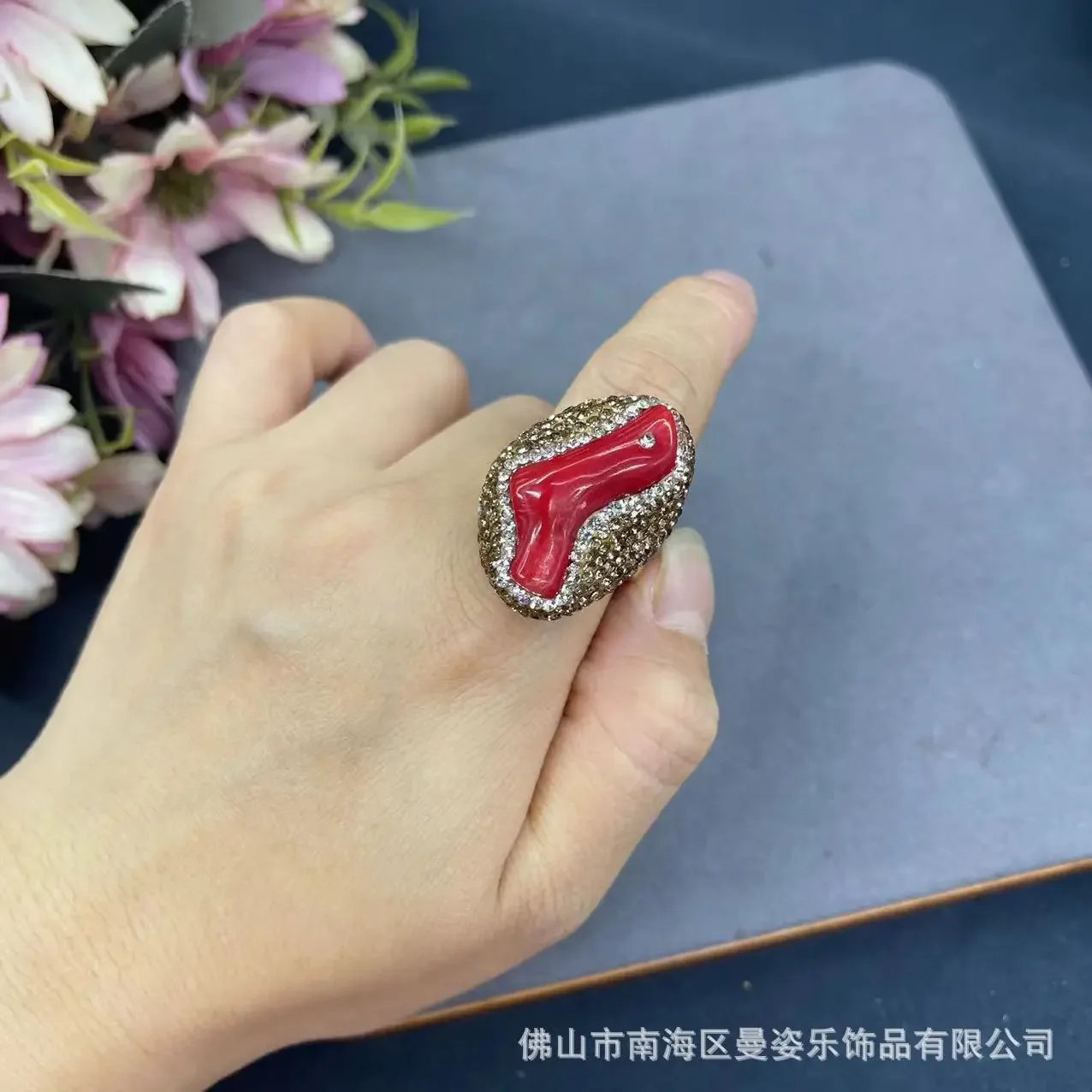 Натуральный барочный комплект из натурального камня