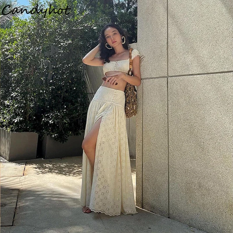 Летний элегантный комплект из платья с цветочным принтом и открытой спиной