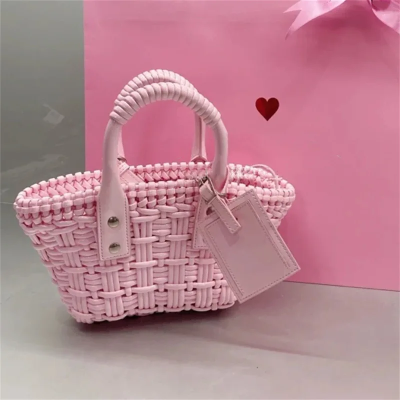 

2022 new trendy women's niche design shoulder messenger handbag hand woven bag basket bag tote bag