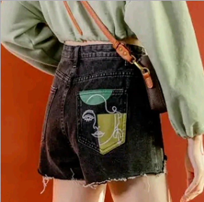 Street Clothing Cartoon Portrait Pocket Print Asymmetric High Waist Shorts Jeans 2021 Fashion Summer Korean Denim Shorts Ladies