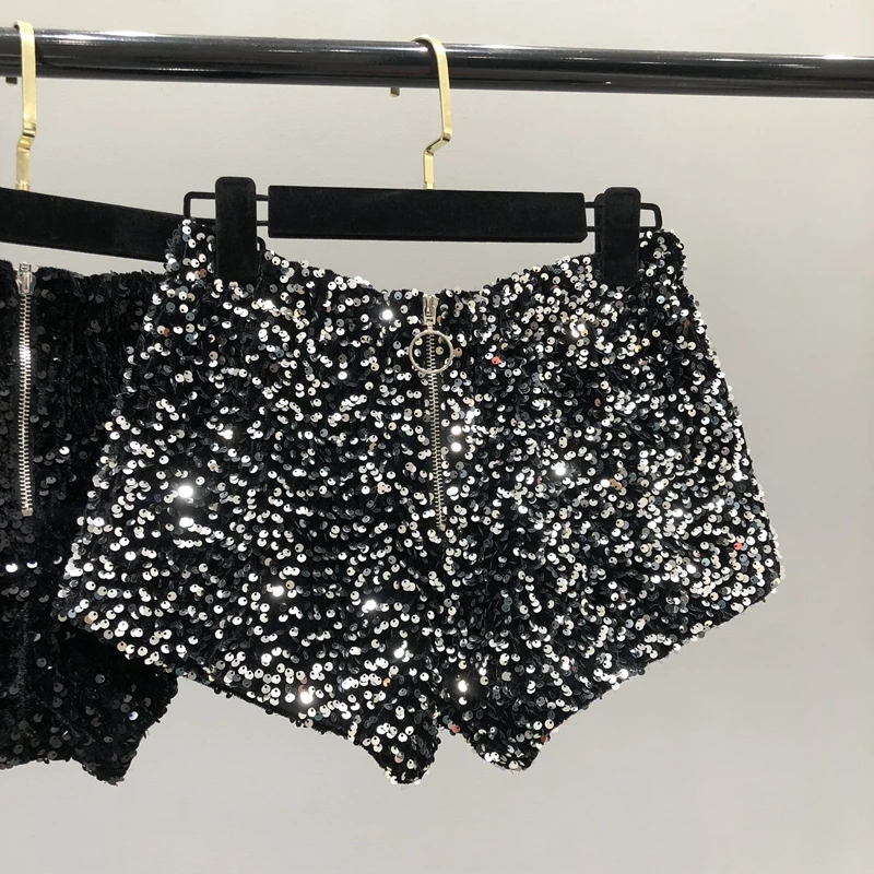 

he New 2022 Sparkling Sequins Shorts Women Short Zipper Nightclub Woman Slim Fit for Silver and Black Sexy Shorts
