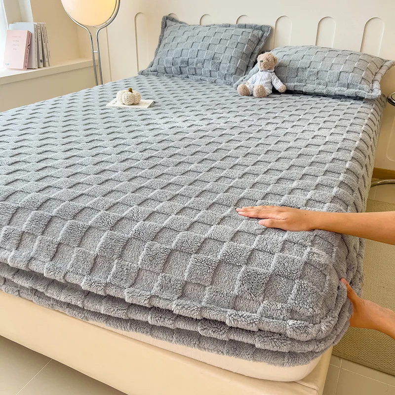 Утолщенное теплое покрывало для кровати зимняя плюшевая натяжная простыня