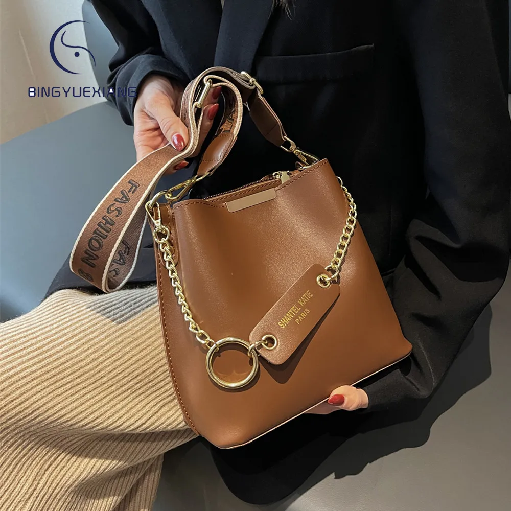 

Women Chain Bucket Bag High Quality Leather Ladies Handbags 2022 Women Shoulder Bags Small Crossbody Bags for Women Sac A Main