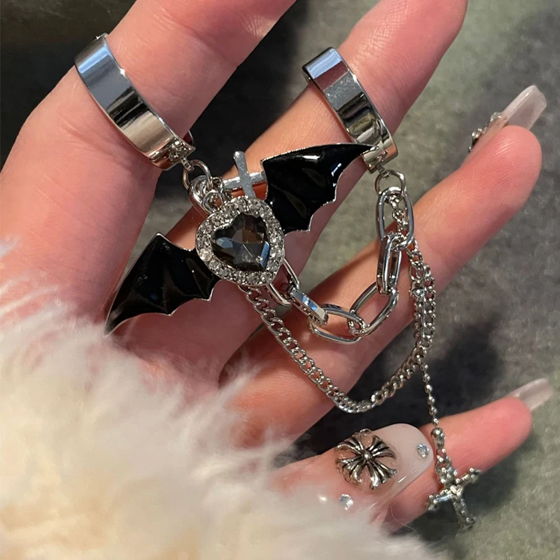 

New Punk Gothic Black Bat Wing Cross Chain Rings for Men Women Hip Hop Crystal Heart Cross Irregular Double Finger Rings Jewelry