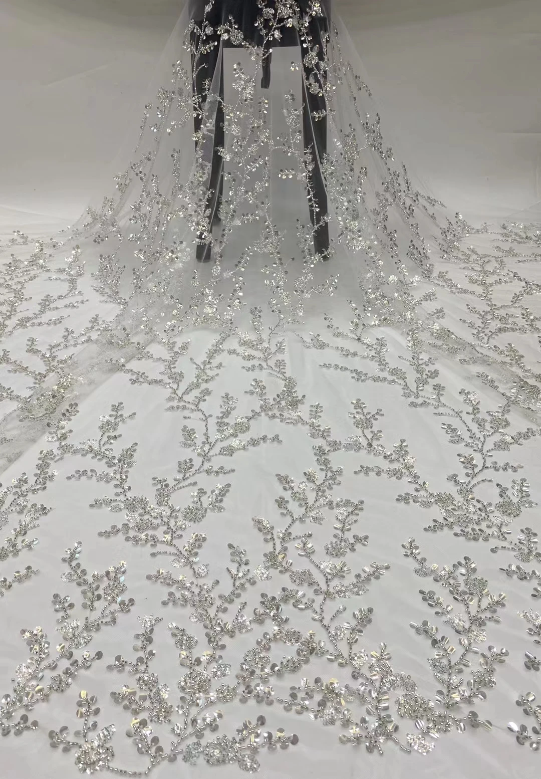 

ST1919 Hot Sale High End Fashion Africa Lace Top Quality Handmade Embroidery Lace WIth Beads Sequins Partyor Wedding Dress