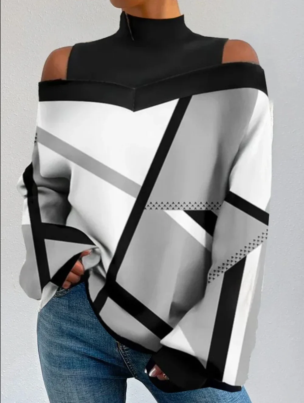 

Cold Blouse Sweat-shirt