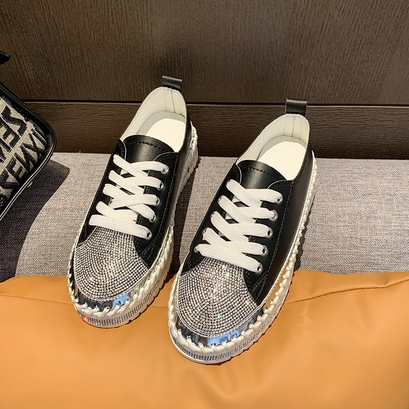 Женские туфли большого размера на плоской подошве новые осенние с круглым носком