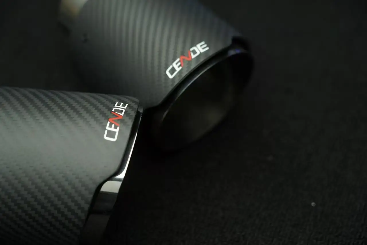 Выхлопная система Dream Car Cende из полированной нержавеющей стали для Defender 110 5.0T V8 (art.: 3920dbdf857dc) - 3920dbdf857dc