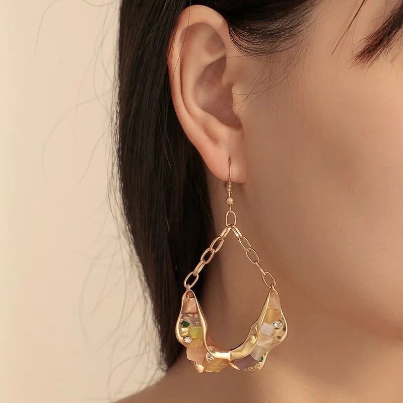 

U-Magical Creative Multicolor Irregular Stone Beaded Drop Earrings for Women Hollow Circle Bee Pearl Earring Jewelry Accessories