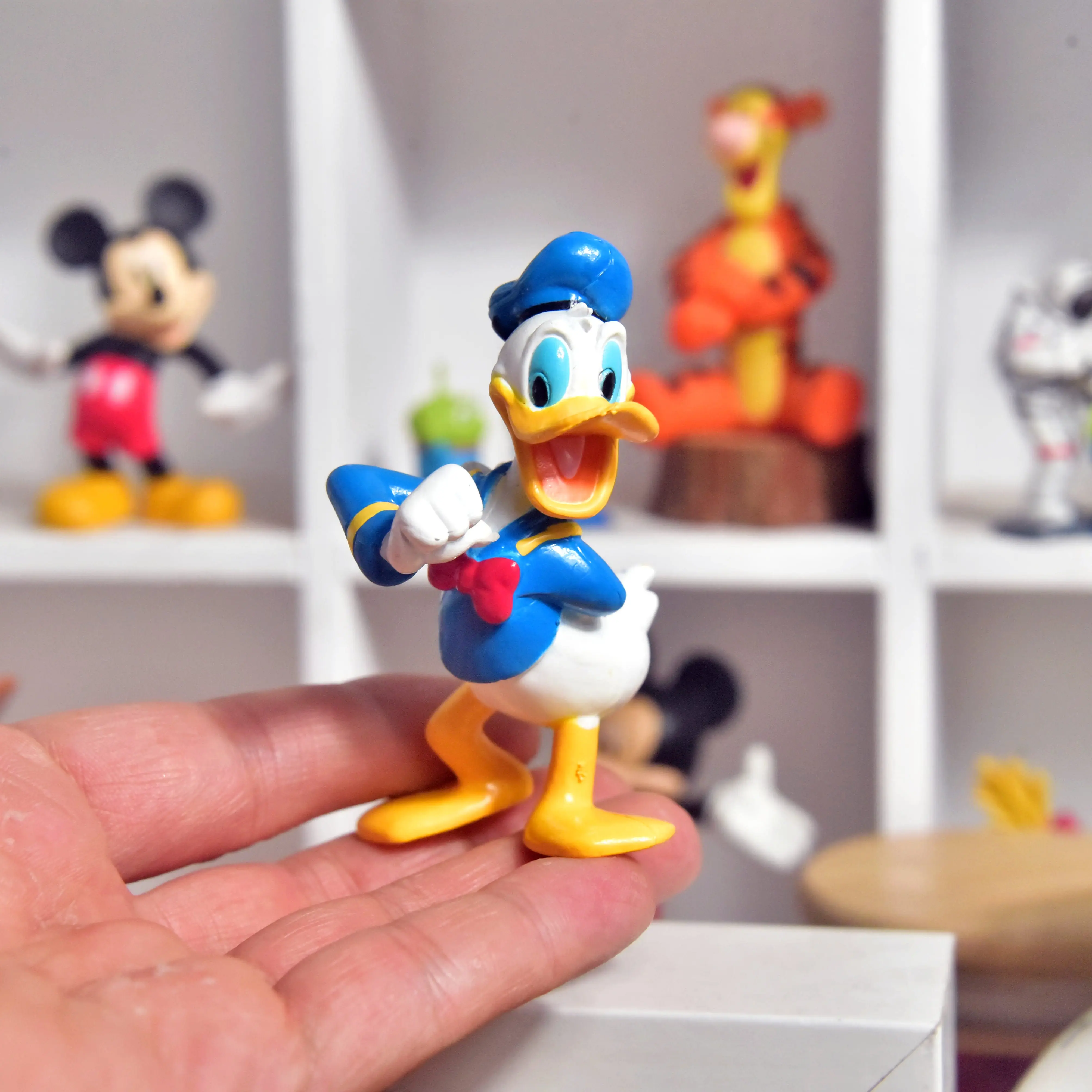 

Классическая милая кукла «Дональд Дак» Disney, подарок, Игрушечная модель, фигурки аниме, собираемые украшения