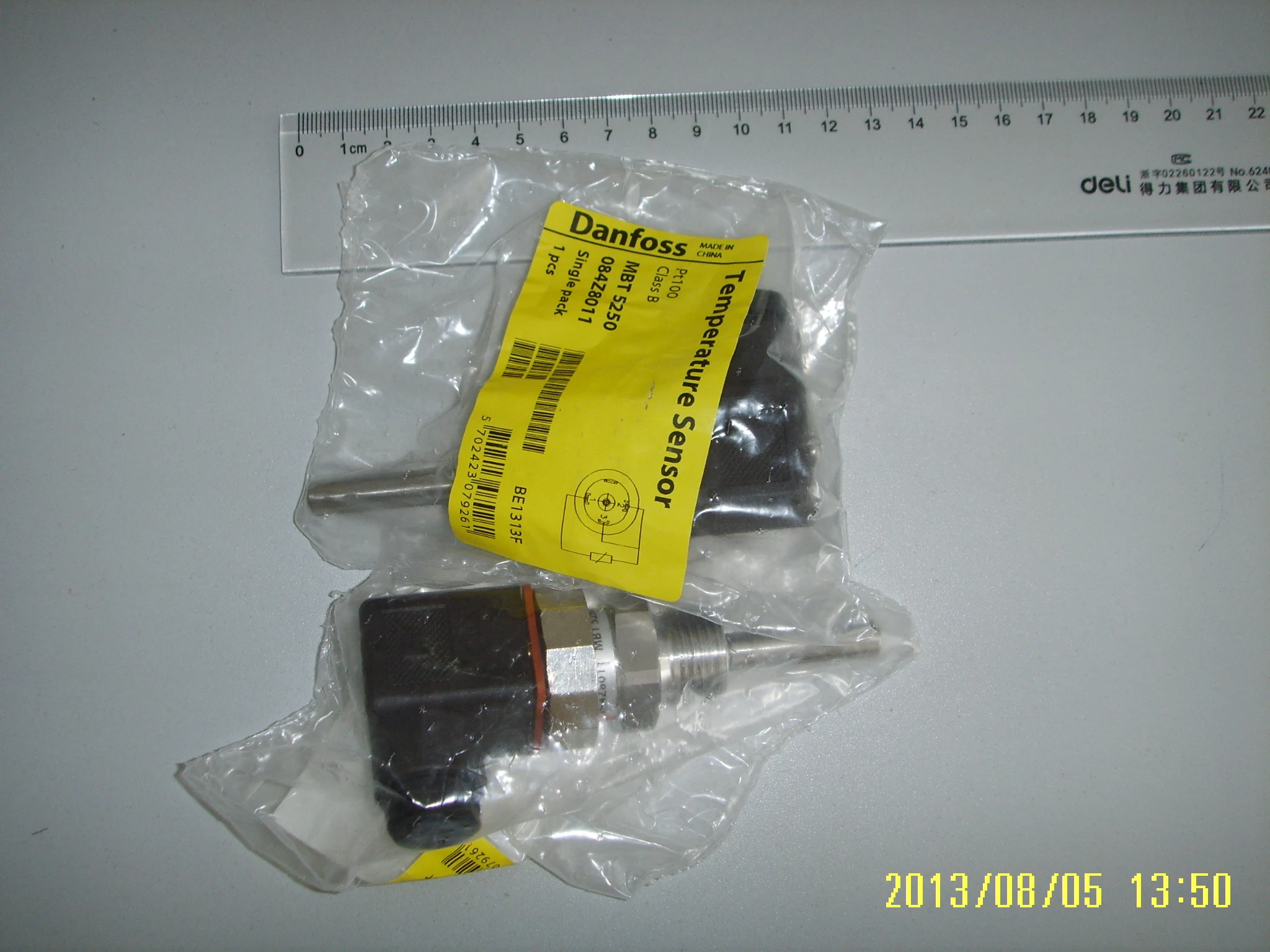 

Подлинный датчик температуры и передатчик Danfoss MBT5260 084Z8021
