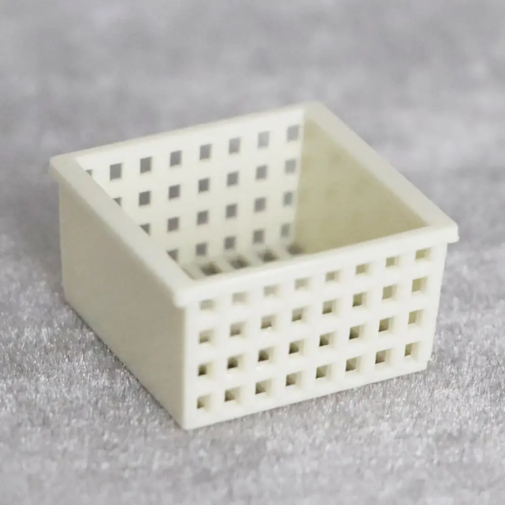 

Mini Basket Model Handmade Plastic Dollhouse Display Basket 1/12 Scale Dollhouse Miniature Storage Basket