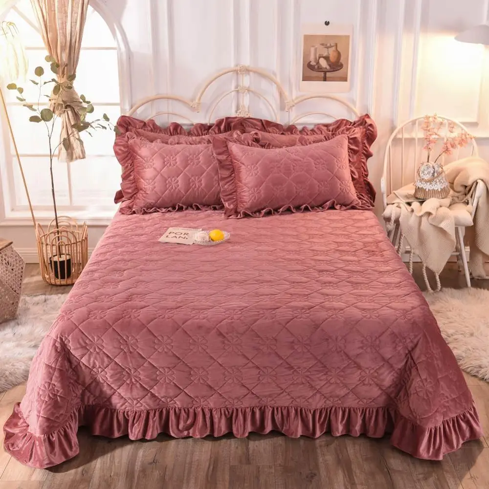 

Svetanya Nordic Pink Quilting Bedsheet Crystal Velvet Bedlinens Coverlet 3pcs Bedspread Set Pillowcases