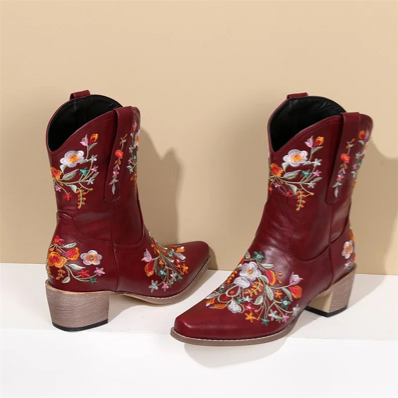 Women Shoes 2022 Luxury Winter Fashion Chunky Heels Embroidered Plus Size High Heels Retro Ethnic Style Low Tube Women Boots