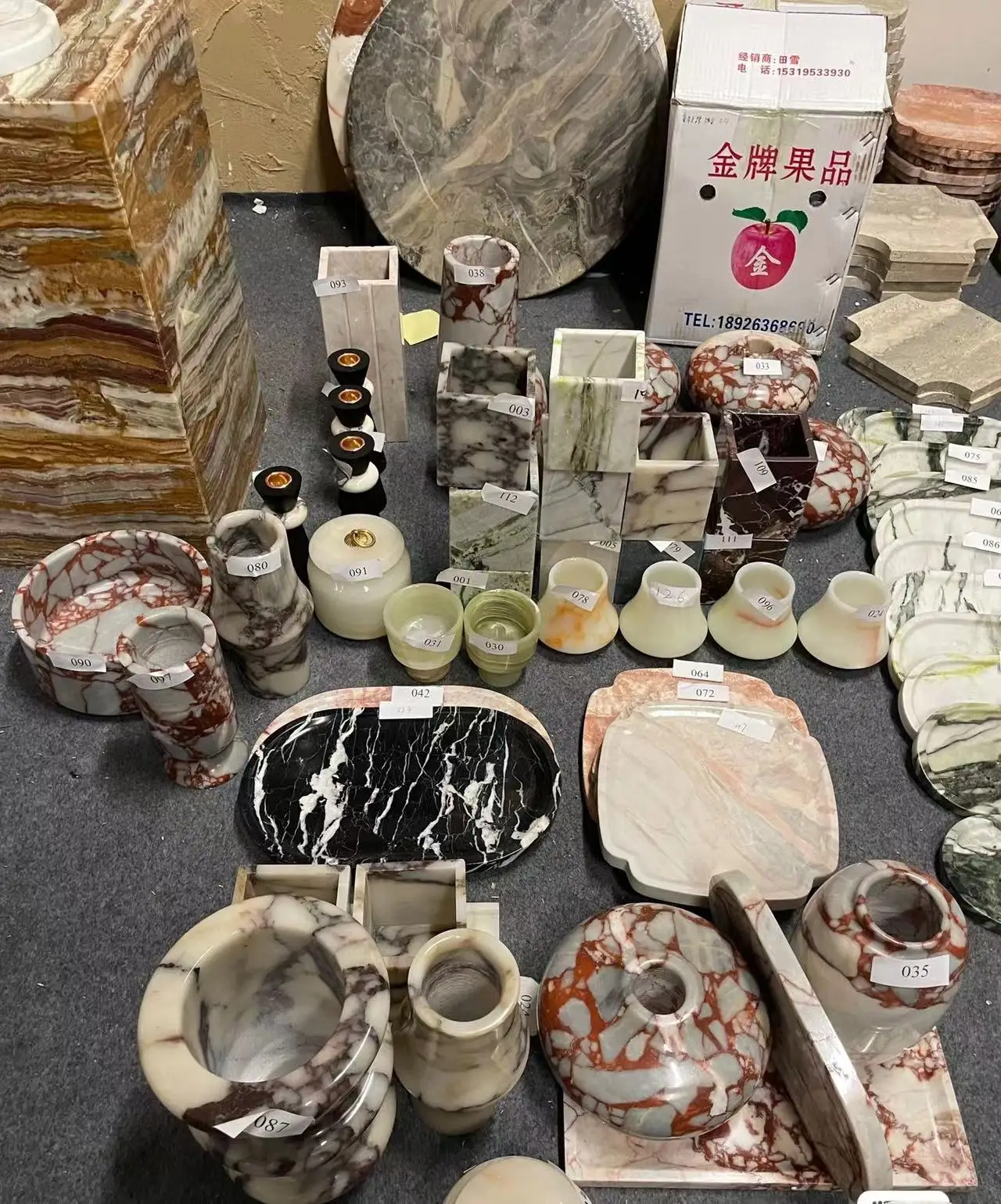 

Мраморный поднос stonekocc