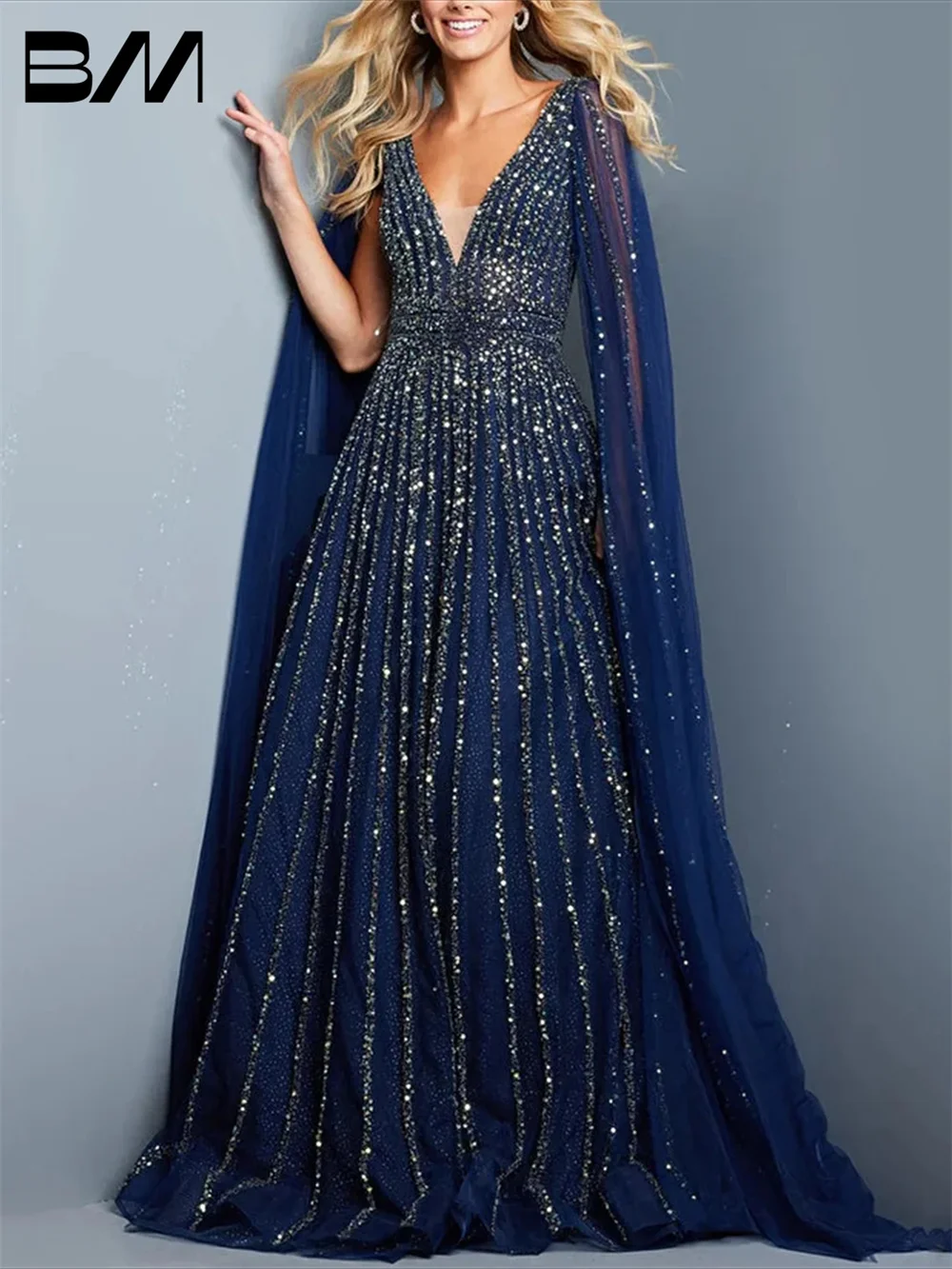 Блестящее темно-синее платье для выпускного вечера с накидкой и длинными