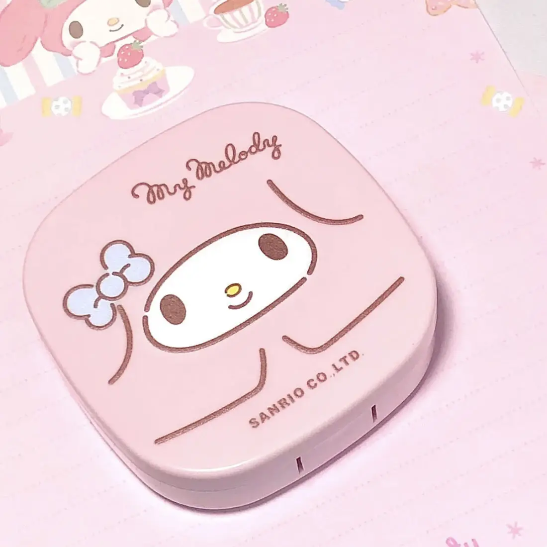 

Sanrio Hello Kitty Portable Cosmetic Contact Lenses Case Kuromi Melody Cinnamoroll Cosmetic Contact Lenses Box with Mirror