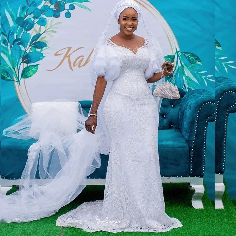 Фото Новейшие белые свадебные платья русалки с короткими рукавами Aso Ebi по индивидуальному заказу для невесты, винтажное свадебное платье с кружевными аппликациями и скользящим шлейфом №2