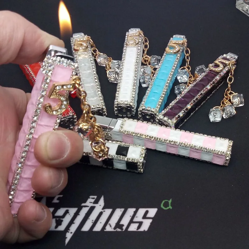 

The New Diamond-encrusted Crystal Gem Inflatable Lighter Ladies Lipstick Small and Convenient Slim