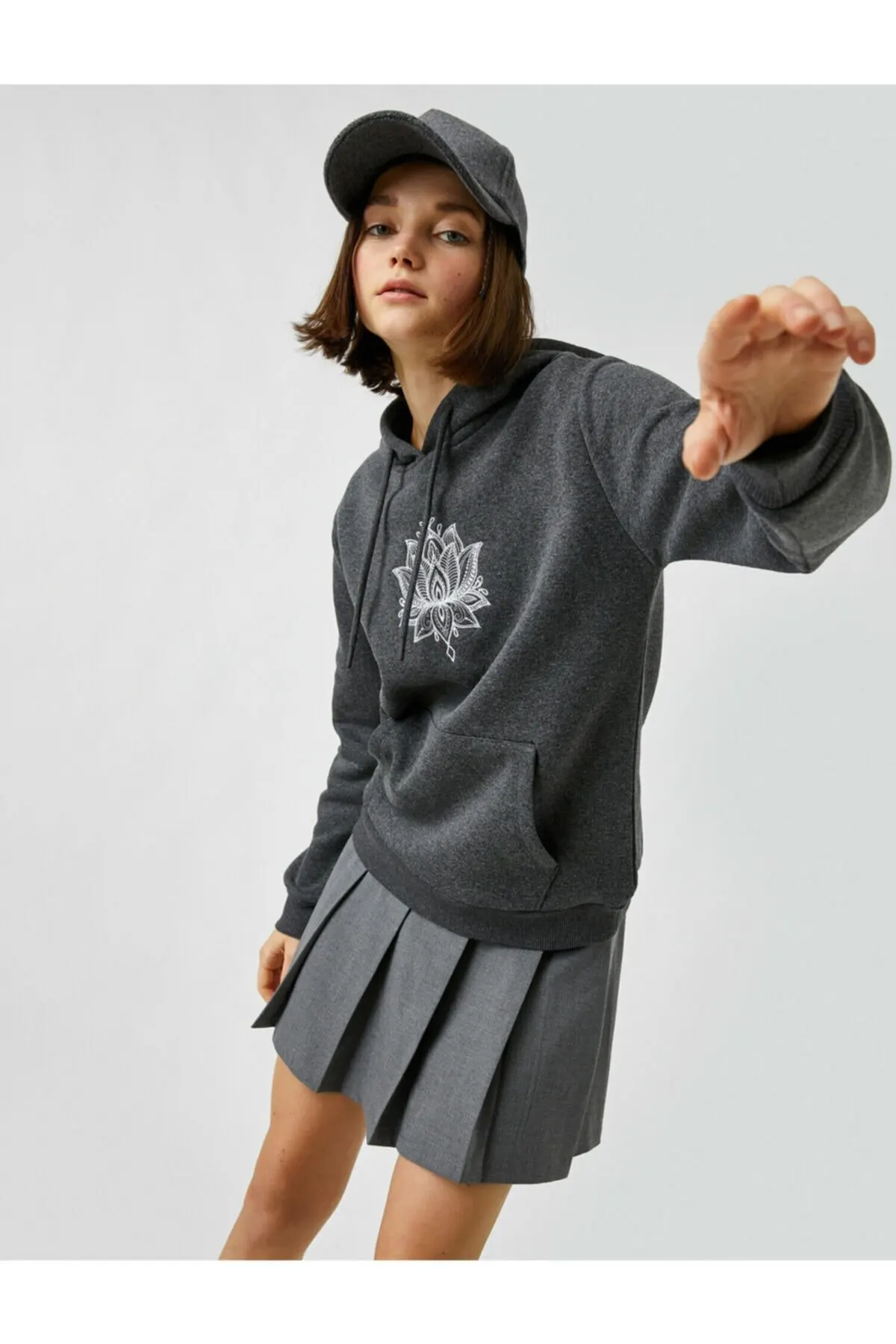 

Женская толстовка с капюшоном, худи с карманами и принтом, модные всесезонные новые дизайнерские пуловеры, флисовые толстовки