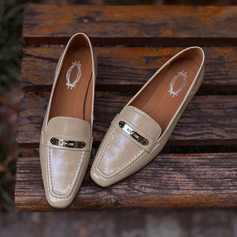 

Женские туфли на низком каблуке Heihaian, простые элегантные Лоферы абрикосового цвета с металлическим украшением, туфли средней высоты, модель 34-43 на лето, 2023