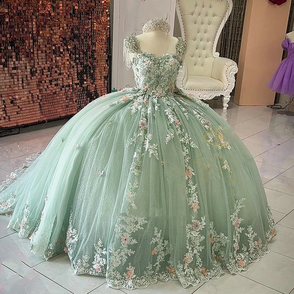 

Mint Green 3D Flower Lace Quinceanera Dresses Straps Beaded Long Tulle Ball Gown Plus Size Pageant Sweet 15 Party Gowns
