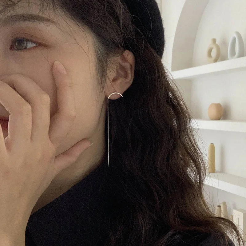 

2022 New Simple Smile Geometric Line Design Earrings For Women Girl Trendy Korean Temperament Fashion Asymmetric Gifts Jewelry