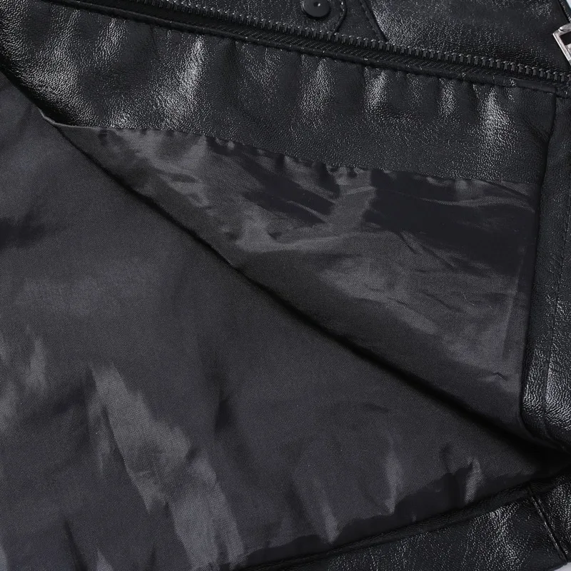 Куртка мужская из ПУ кожи с воротником-стойкой и длинным рукавом |