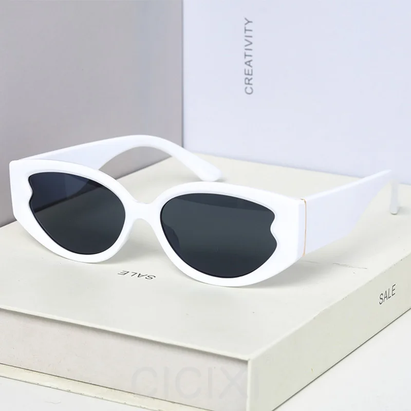 

CICIXI Retro Ins Popular Fashion Cat Eye Jelly Color Women Sunglasses Oval Love Design Women Gradient Sun Glasses Men Shades