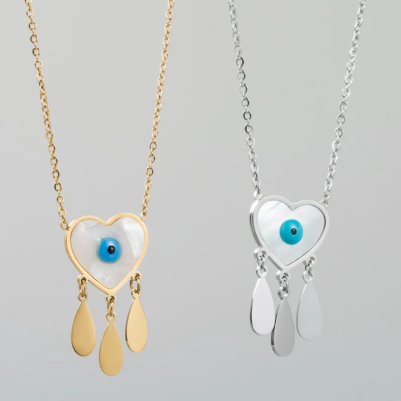 

European And American Fashion Hot-selling Heart-shaped devil's Eye Clavicle Chain Design Fashion Temperament Titanium Necklace