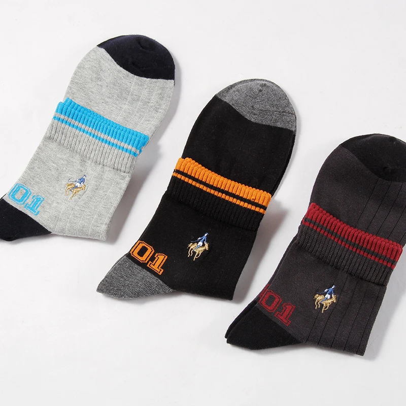 New men's pure cotton medium tube socks deodorant all cotton solid color socks boys' Sports digital trend sweat absorbing socks