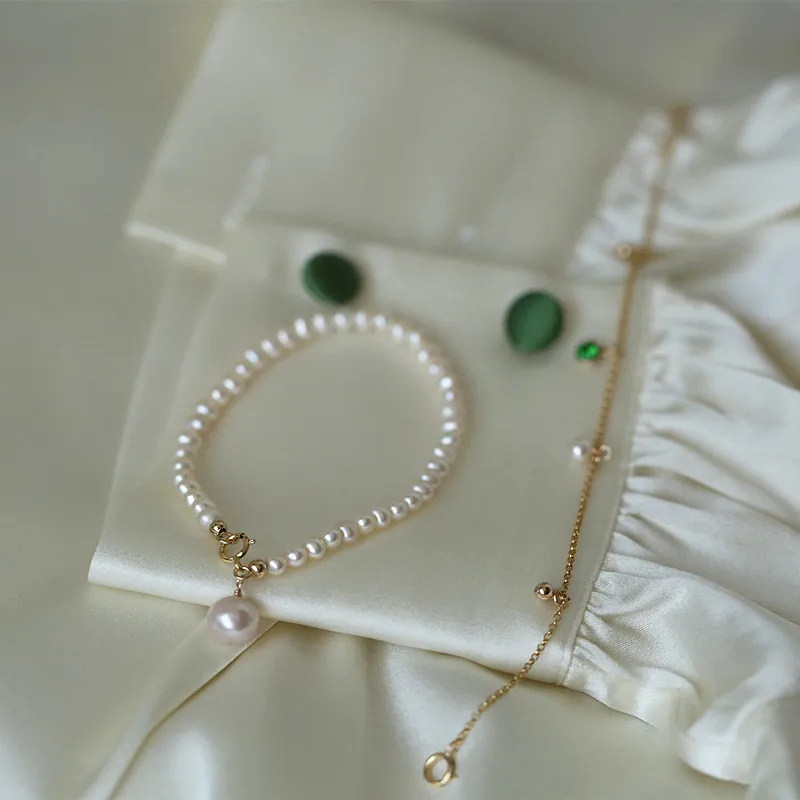 

S925 Sterling Silver Light Luxury Simple Handicrafts with A Small Design Sense, High Grade Ins Style Pearl Bracelet for Women