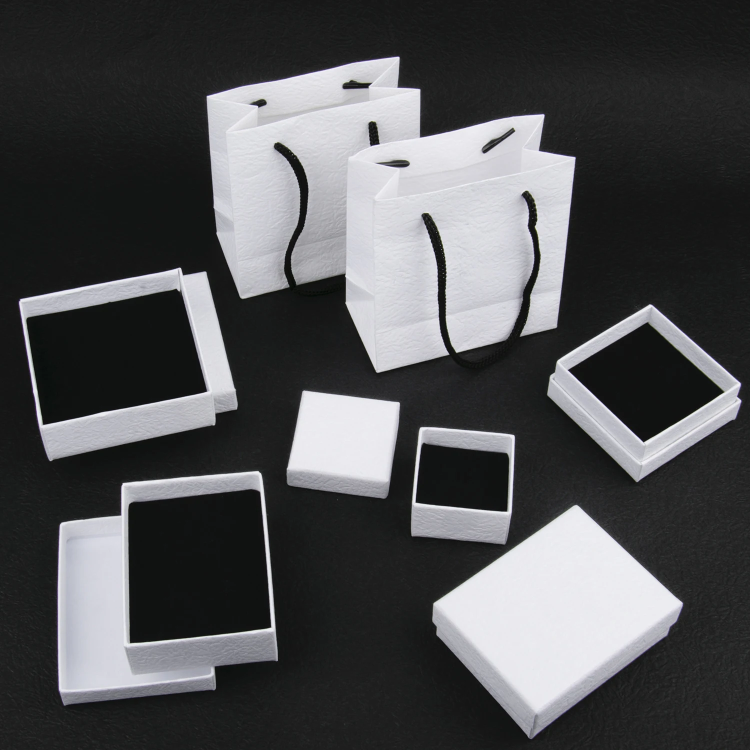 White Kraft Paper Display Gift Boxes Engagement Ring For Earring Necklace Bracelet Accessories